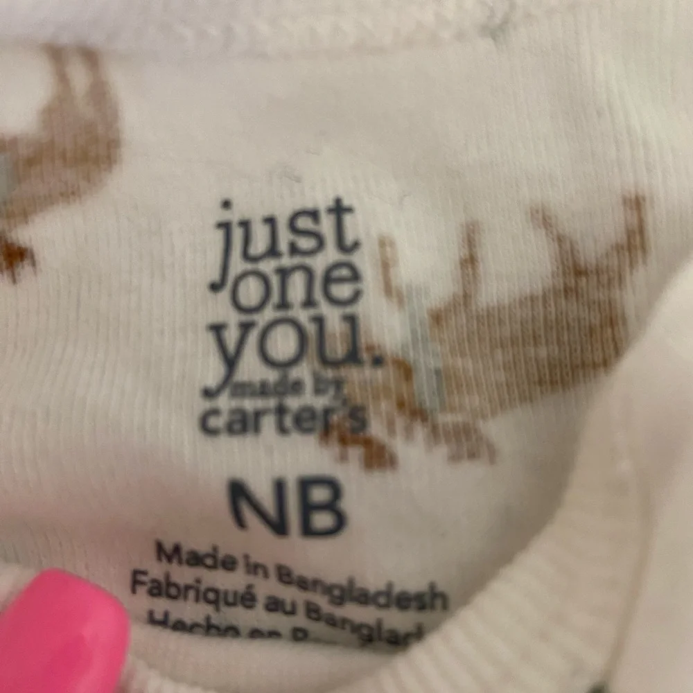Carters‎ newborn onsie mooses